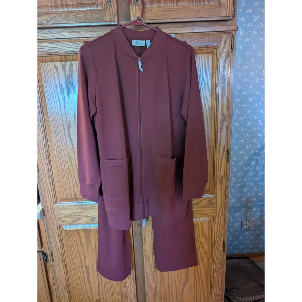 D&Co Active Women's 2 Piece Lounge Set Jacket Pants Burgundy Size Large NWOT
